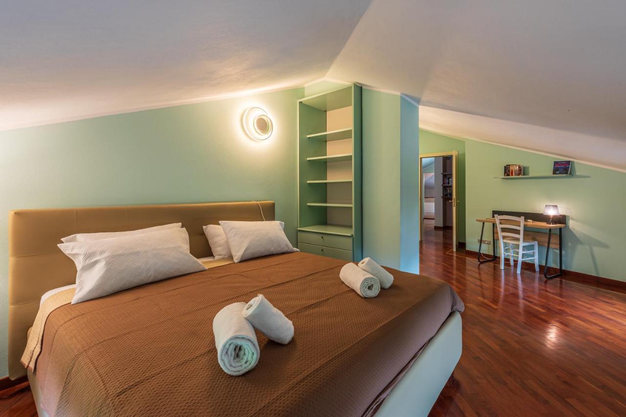 Villa Cornelia , Entire Villa With Private Pool Corneliano d'Alba Екстериор снимка