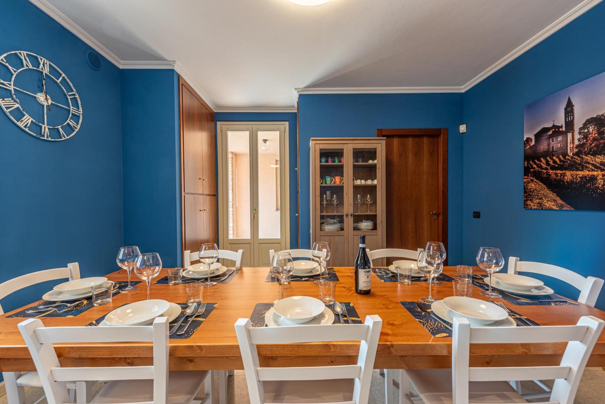 Villa Cornelia , Entire Villa With Private Pool Corneliano d'Alba Екстериор снимка